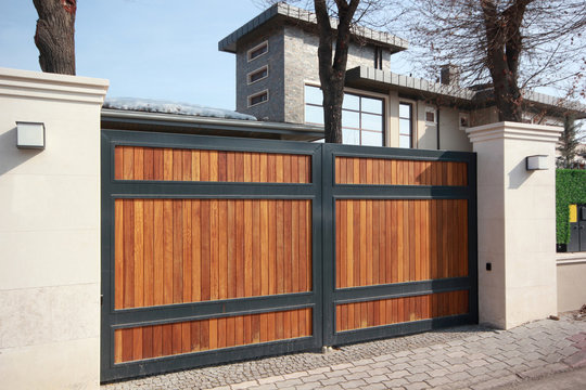 Can Your Los Angeles Garage Become an ADU? A Practical Planning Checklist
